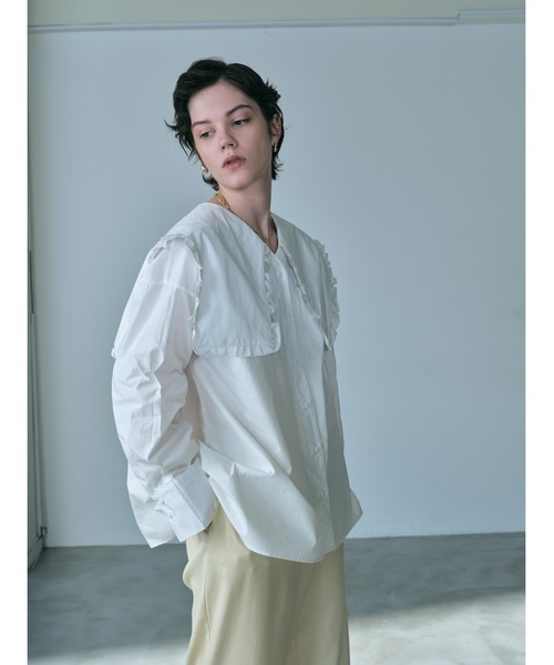 HANNE（アン）の「ビッグカラーフリルブラウス（シャツ/ブラウス