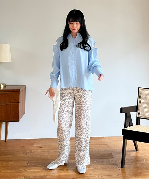 EPIMI E'PIMMY（エピミエピミー）の「ショルダー＆バックオープンシャツ（シャツ/ブラウス・レディース・オフホワイト/ピンク/ブルー・MEDIUM）」の13枚目の写真