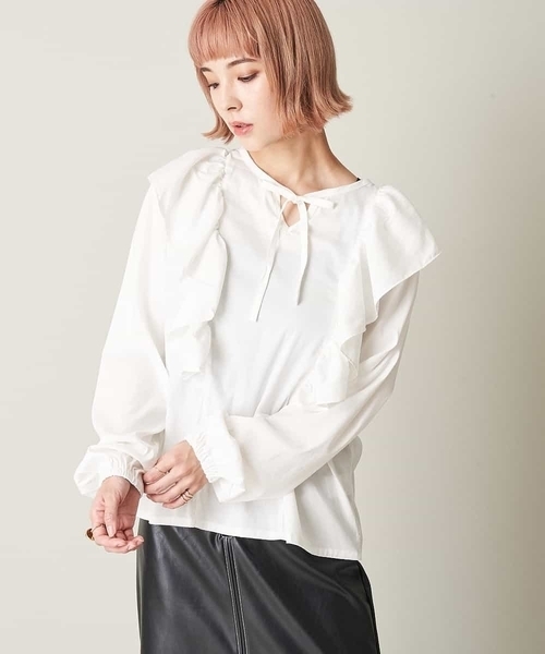 A de a.v.v（アードアー・ヴェ・ヴェ）の「襟リボンフリルブラウス（シャツ/ブラウス・レディース・ホワイト/ベージュ/ブラック・38/36）」の10枚目の写真