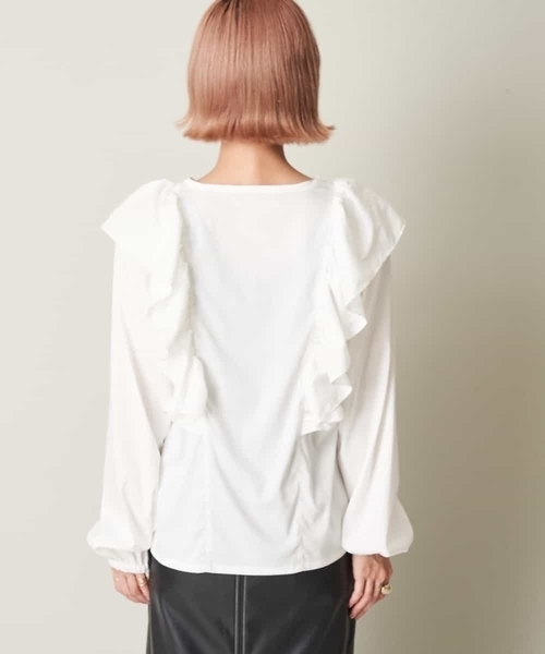 A de a.v.v（アードアー・ヴェ・ヴェ）の「襟リボンフリルブラウス（シャツ/ブラウス・レディース・ホワイト/ベージュ/ブラック・38/36）」の13枚目の写真