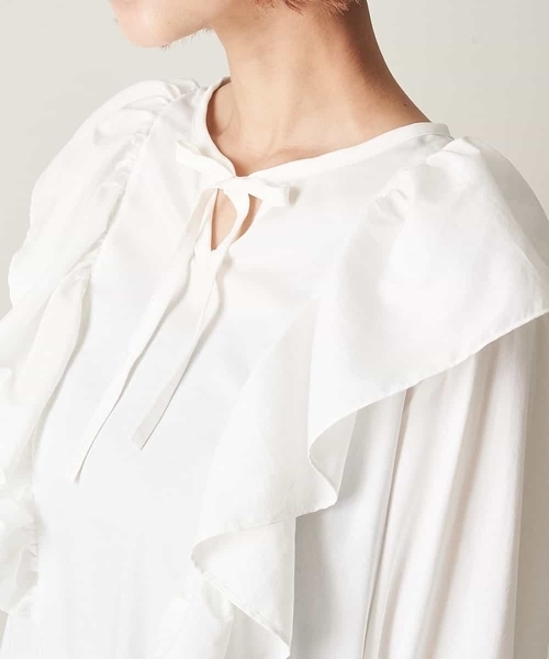 A de a.v.v（アードアー・ヴェ・ヴェ）の「襟リボンフリルブラウス（シャツ/ブラウス・レディース・ホワイト/ベージュ/ブラック・38/36）」の15枚目の写真