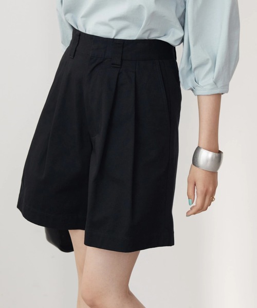 AMERICAN HOLIC(アメリカンホリック)の「綿ツイルショートパンツ(その他パンツ・レディース・ブラック・L/M/S)」の1枚目の写真