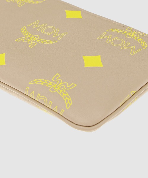 MCM（エムシーエム）の「【ノベルティ付き】キーポーチ - カラースプラッシュロゴレザー（キーケース/キーアクセサリー・レディース・ベージュ/ライトグリーン・ONE SIZE）」の4枚目の写真