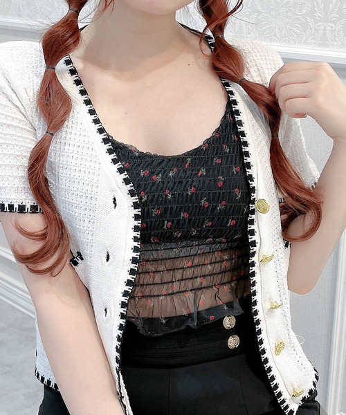 Rmine(アールマイン)の「フラワープリントシャーリングキャミ(キャミソール・レディース・ホワイト/ブラック・FREE)」の3枚目の写真