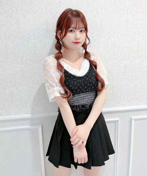 Rmine(アールマイン)の「フラワープリントシャーリングキャミ(キャミソール・レディース・ホワイト/ブラック・FREE)」の7枚目の写真