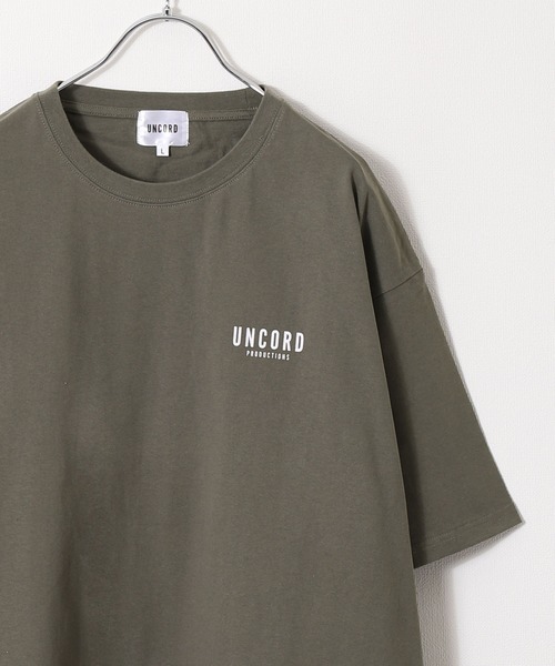 UNCORD（アンコード）の「【UNCORD】One point big silhouette T-shirt / ワンポイント ロゴ ビッグシルエット 半袖 Tシャツ（Tシャツ/カットソー・メンズ・ホワイト/ブラック/オートミール/ネイビー/カーキ/ブラウン/ホワイト系/ブラック系/アイボリー系/ネイビー系/カーキ系/ブラウン系/ブルー系1/ブルー/アイボリー系1/ネイビー系1/ホワイト系1/ブラック系1/ブラック系2/ブラック系4/ホワイト系2/ホワイト系3/ホワイト系4/ブラック系3・MEDIUM/LARGE/X-LARGE）」の19枚目の写真