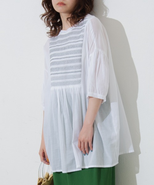 MERLOT（メルロー）の「カラーシャーリング2wayブラウス（シャツ/ブラウス・レディース・ホワイト/イエロー・FREE）」の21枚目の写真