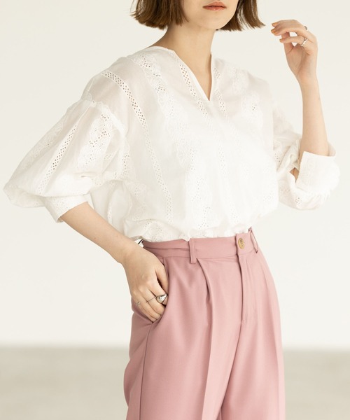 GeeRA(ジーラ)の「キーネック袖ボリュームレースブラウス(シャツ/ブラウス・レディース・ブラック/オフホワイト・MEDIUM/LARGE/X-LARGE)」の17枚目の写真