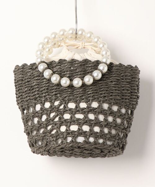 Te chichi(テチチ)の「パールハンドルペーパーバッグ(トートバッグ・レディース・ベージュ/チャコール・フリ-)」の4枚目の写真