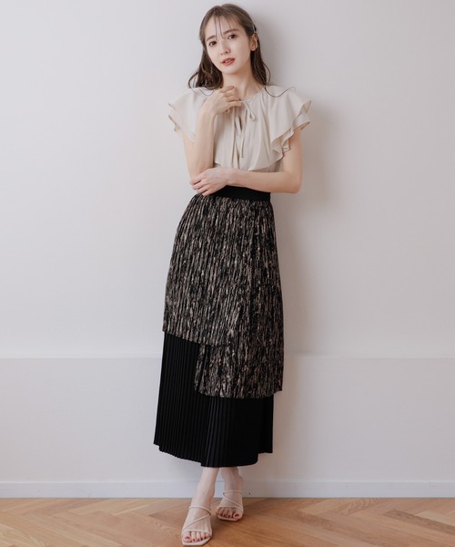 LADYMADE(レディメイド)の「BIGカラー2WAYフレアスリーブブラウス(シャツ/ブラウス・レディース・アイボリー/ベージュ/イエロー×グリーン/ブラック・FREE)」の13枚目の写真
