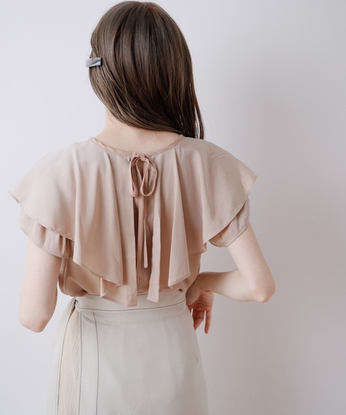 LADYMADE(レディメイド)の「BIGカラー2WAYフレアスリーブブラウス(シャツ/ブラウス・レディース・アイボリー/ベージュ/イエロー×グリーン/ブラック・FREE)」の19枚目の写真