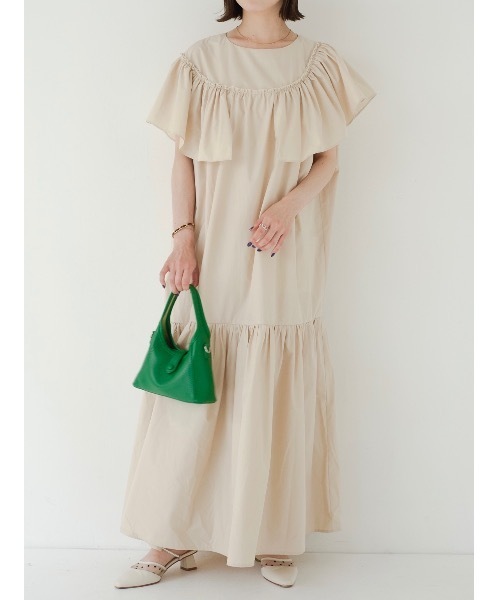 JUMELLE(ジュメロ)の「フリルボリュームワンピース(ワンピース・レディース・ベージュ・FREE)」の4枚目の写真