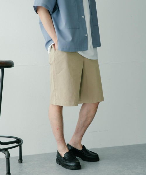 ITEMS URBANRESEARCH(アイテムズ アーバンリサーチ)の「コットンchino ワイドショートパンツ(その他パンツ・メンズ・ブラック/ベージュ/グレー・MEDIUM/LARGE)」の11枚目の写真
