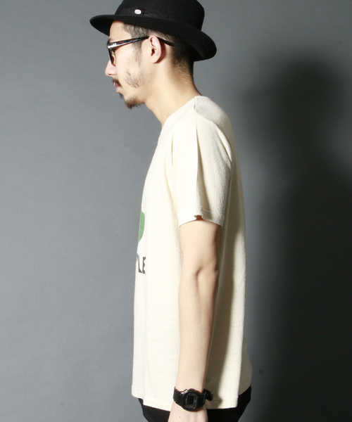 AMERICAN RAG CIE（アメリカンラグシー）の「AMERICAN RAG CIE シルク100%Ｔシャツ「NYC」（Tシャツ/カットソー・メンズ・ホワイト×グリーン/ホワイト×レッド/ピンク・2/1/3）」の17枚目の写真