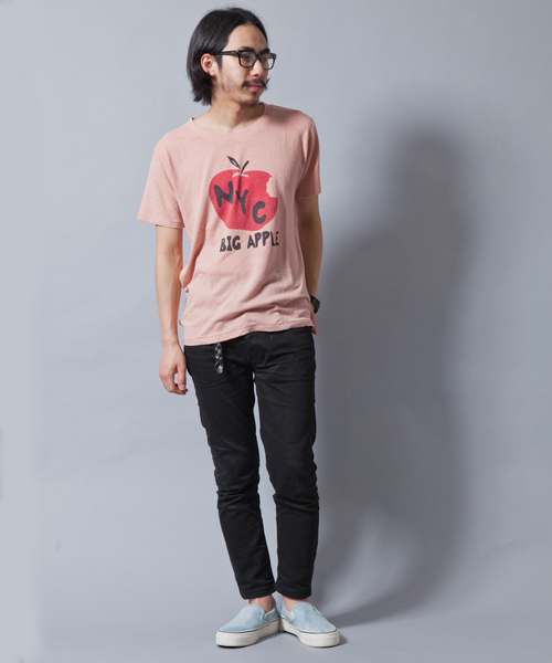 AMERICAN RAG CIE（アメリカンラグシー）の「AMERICAN RAG CIE シルク100%Ｔシャツ「NYC」（Tシャツ/カットソー・メンズ・ホワイト×グリーン/ホワイト×レッド/ピンク・2/1/3）」の6枚目の写真