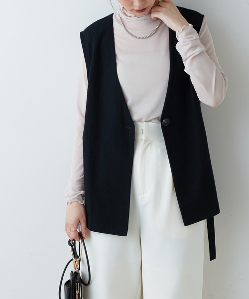 natural couture(ナチュラルクチュール)の「サイドスリットノーカラージレ(その他アウター・レディース・ブラック/ベージュ/オフホワイト・FREE)」の3枚目の写真