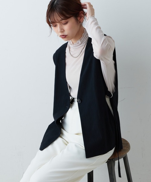 natural couture(ナチュラルクチュール)の「サイドスリットノーカラージレ(その他アウター・レディース・ブラック/ベージュ/オフホワイト・FREE)」の9枚目の写真