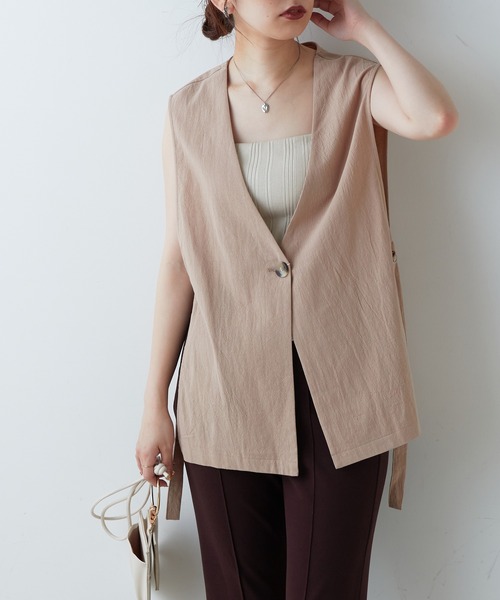 natural couture(ナチュラルクチュール)の「サイドスリットノーカラージレ(その他アウター・レディース・ブラック/ベージュ/オフホワイト・FREE)」の13枚目の写真