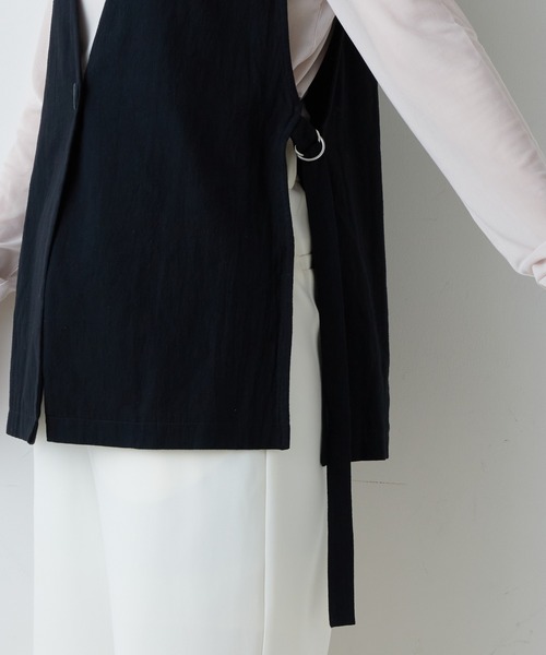 natural couture(ナチュラルクチュール)の「サイドスリットノーカラージレ(その他アウター・レディース・ブラック/ベージュ/オフホワイト・FREE)」の20枚目の写真