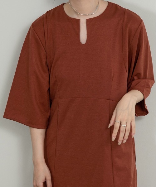 lawgy(ラウジー)の「back open soft touch op(ワンピース・レディース・ブラック/ブラウン系その他/ベージュ系その他・FREE)」の16枚目の写真