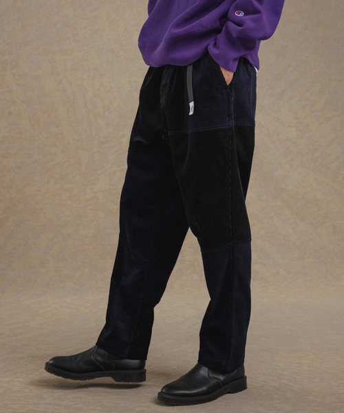 Gramicci(グラミチ)の「【GRAMICCI】別注 CRAZY 8W CORDUROY WIDE TAPERED(その他パンツ・メンズ・ダークブラウン/ネイビー・S/M/L/XL)」の5枚目の写真