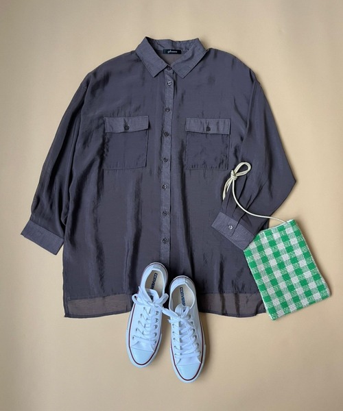 ＪＵＧＬＡＮＳ（ユグランス）の「☆ マストハブアイテム。シアBIGーシャツ　341003（シャツ/ブラウス・レディース・オレンジ/グリーン/ブラック/ベージュ/ピンク/グレー系その他/ブルー・FREE）」の3枚目の写真