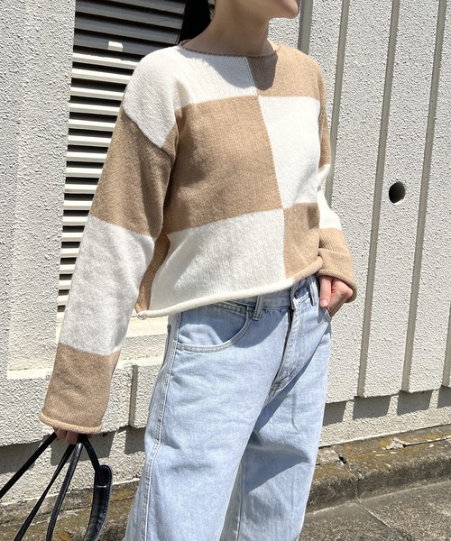 Jewelobe(ジュエローブ)の「ワイドチェッカーショートニットプルオーバー(ニット/セーター・レディース・ブラック/ベージュ/グリーン・FREE)」の2枚目の写真