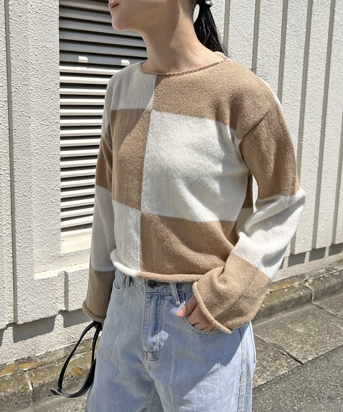 Jewelobe(ジュエローブ)の「ワイドチェッカーショートニットプルオーバー(ニット/セーター・レディース・ブラック/ベージュ/グリーン・FREE)」の17枚目の写真