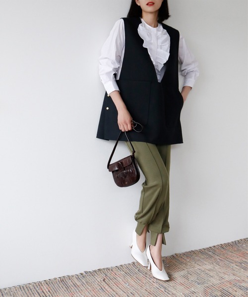 ELFRANK(エルフランク)の「ダンボールニットフロントスリットジョガーパンツ(その他パンツ・レディース・カーキ/オフホワイト/グレー/ブラック・FREE)」の15枚目の写真