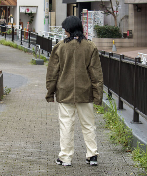 GEVACO（ゲバコ）の「【GEVACO/ゲバコ】メランジノーカラー フリースカーディガン（カーディガン/ボレロ・メンズ・チャコールグレー/カーキ/アイボリー/グレー・S/M/L）」の20枚目の写真