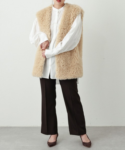 OUVRAGE CLASSE（ウヴラージュクラス）の「コットンギャザースリーブブラウス（シャツ/ブラウス・レディース・ホワイト/グレイッシュベージュ・FREE）」の7枚目の写真