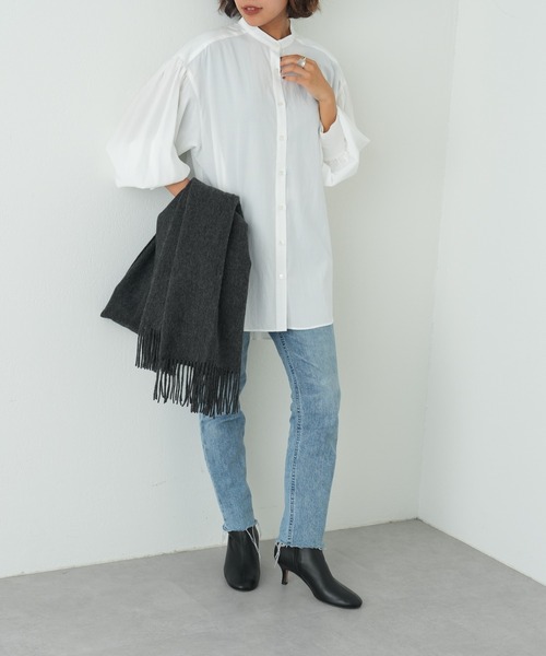 OUVRAGE CLASSE（ウヴラージュクラス）の「コットンギャザースリーブブラウス（シャツ/ブラウス・レディース・ホワイト/グレイッシュベージュ・FREE）」の22枚目の写真