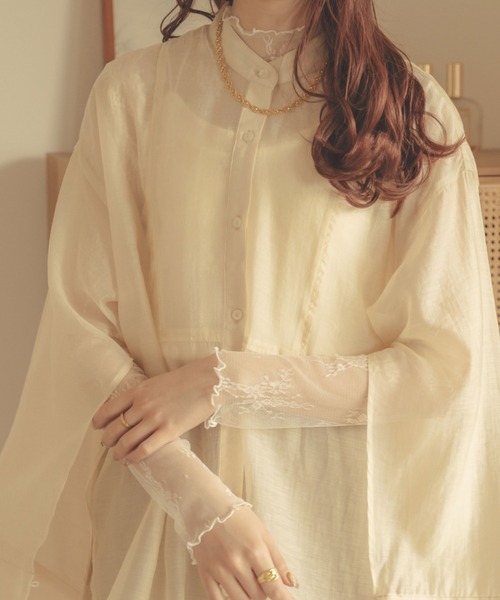 Ambre Neige(アンブルネージュ)の「花柄レースハイネックトップス/【WEB/EC限定商品】(Tシャツ/カットソー・レディース・ダークブラウン/ベージュ/アイボリー/ライトブラウン/ブラック・FREE)」の1枚目の写真