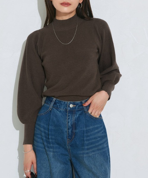 Pierrot（ピエロ）の「ゴールドボタンパフスリーブニット（ニット/セーター・レディース・アイボリー/ブルーグリーン/杢グレー/ベージュ/ネイビー/チャコール/ブルー/ブルー系その他/ブラウン/ロイヤルブルー・M/L/LL）」の5枚目の写真