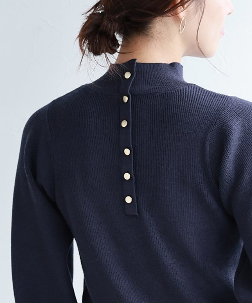 Pierrot（ピエロ）の「ゴールドボタンパフスリーブニット（ニット/セーター・レディース・アイボリー/ブルーグリーン/杢グレー/ベージュ/ネイビー/チャコール/ブルー/ブルー系その他/ブラウン/ロイヤルブルー・M/L/LL）」の11枚目の写真