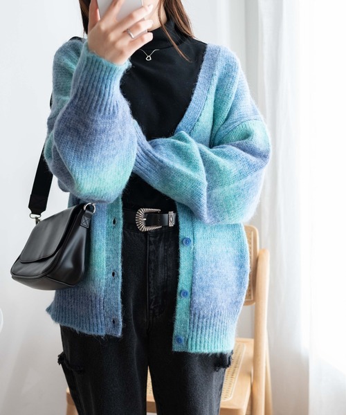WEGO（ウィゴー）の「WEGO/グラデーションBIGカーディガン（カーディガン/ボレロ・レディース・ブルー系その他/イエロー系その他/グレー系その他/ブルー・FREE）」の19枚目の写真