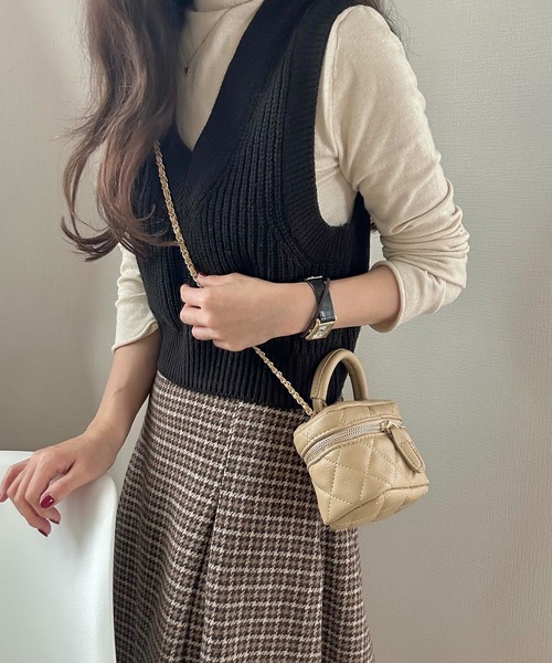 LAUIR(ラウアー)の「ミニPUレザーショルダーバッグ(ショルダーバッグ・レディース・ベージュ/ピンク/ホワイト/ブラック・FREE)」の1枚目の写真