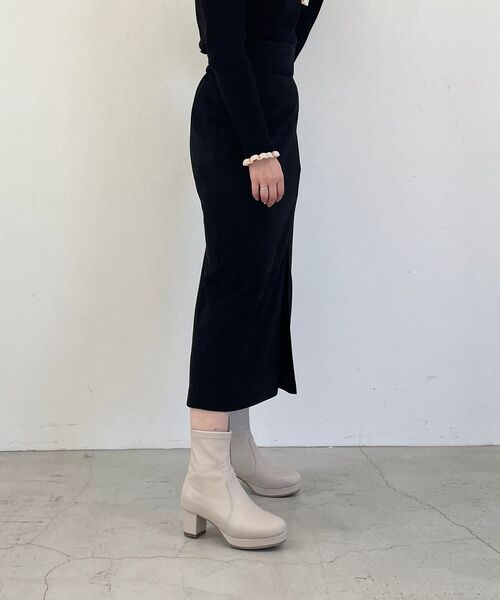 MAJESTIC LEGON（マジェスティックレゴン）の「スリットタイトスカート（スカート・レディース・カーキオリーブ/ベージュ/ブラック・MEDIUM）」の12枚目の写真