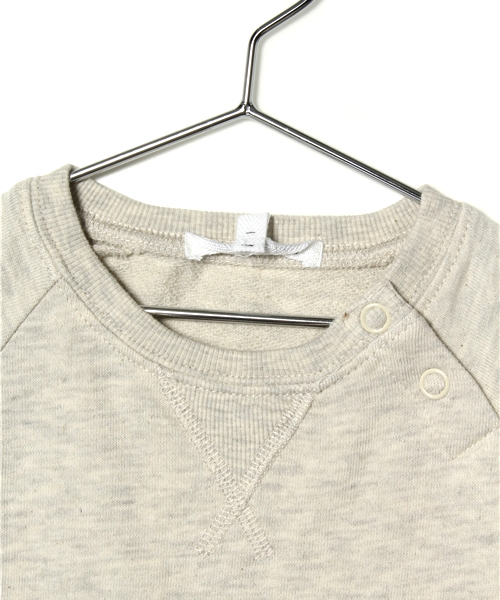 B:MING by BEAMS（ビーミングバイビームス）の「ビーミング by ビームス / ミニ裏毛 裾フリルTOP（スウェット・キッズ・ナチュラル/グレー・140/110/130/100/120/90）」の4枚目の写真
