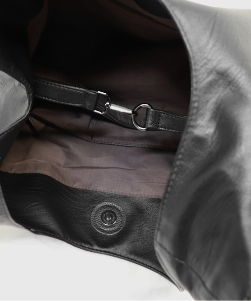 LVEU.（ラブユ.）の「【LVEU.】2wayトートバッグ / バッグ 鞄 BAG トート 2way ワンショルダー A4 合皮  合皮 ブラック（トートバッグ・レディース・ブラック・FREE）」の13枚目の写真