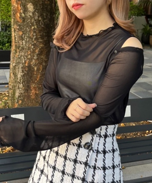 one after another NICE CLAUP(ワンアフターアナザーナイスクラップ)の「【マルチウェイ】肩あきシアーインナー(Tシャツ/カットソー・レディース・アイボリー/ブラック/ピンク/モカ・FREE)」の2枚目の写真