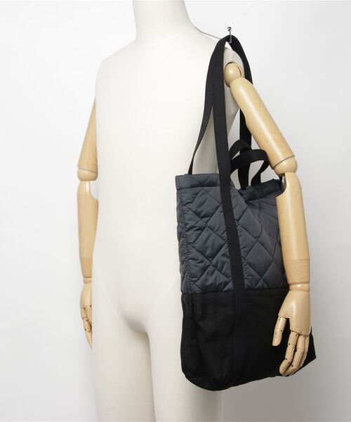 LAVENHAM（ラベンハム）の「TAPED SPLIT TOTE BAG UNISEX / テープド スプリット トートバッグ ユニセックス（トートバッグ・レディース・オリーブ/ブラック・ONE SIZE）」の6枚目の写真