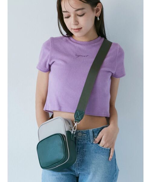 MURUA（ムルーア）の「バイカラースクエアミニバッグ（ショルダーバッグ・レディース・グリーン/ブラック・FREE）」の3枚目の写真