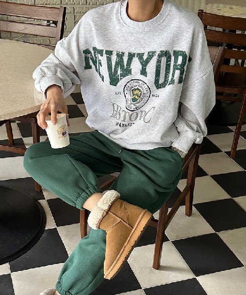 NANING9（ナンニング）の「NANING9 ヴィンテージライクプリント裏起毛トレーナー（スウェット・レディース・グレー/ホワイト系その他・FREE）」の9枚目の写真