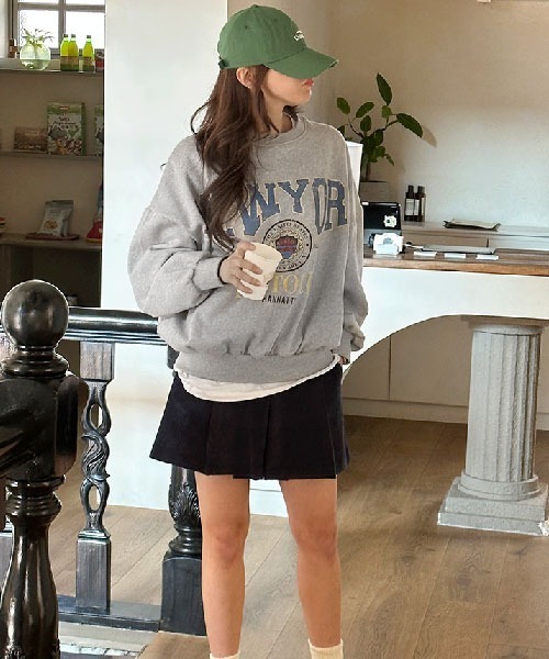 NANING9（ナンニング）の「NANING9 ヴィンテージライクプリント裏起毛トレーナー（スウェット・レディース・グレー/ホワイト系その他・FREE）」の17枚目の写真