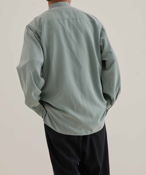 ADAM ET ROPE'(アダムエロペ)の「リラックス ドレープ レーヨンスエード とろみバンドカラーシャツ/イージーケア/3シーズン着用可能/ユニセックス(シャツ/ブラウス・メンズ・イエロー系その他2/ブラック/ライトグリーン/グリーン系その他2・L/M)」の10枚目の写真