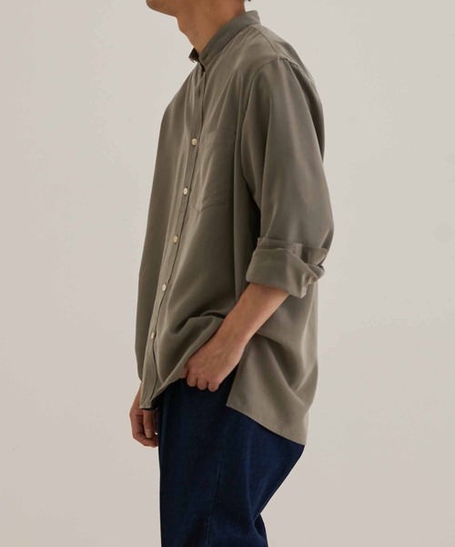 ADAM ET ROPE'(アダムエロペ)の「リラックス ドレープ レーヨンスエード とろみバンドカラーシャツ/イージーケア/3シーズン着用可能/ユニセックス(シャツ/ブラウス・メンズ・イエロー系その他2/ブラック/ライトグリーン/グリーン系その他2・L/M)」の12枚目の写真