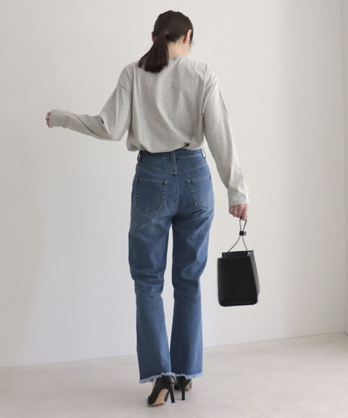 fredy emue(フレディエミュ)の「ロゴロンT(Tシャツ/カットソー・レディース・オフホワイト/ライトグレー/ホワイト・38)」の15枚目の写真