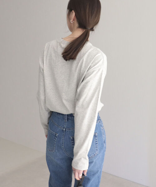 fredy emue(フレディエミュ)の「ロゴロンT(Tシャツ/カットソー・レディース・オフホワイト/ライトグレー/ホワイト・38)」の10枚目の写真