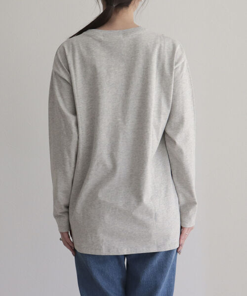 fredy emue(フレディエミュ)の「ロゴロンT(Tシャツ/カットソー・レディース・オフホワイト/ライトグレー/ホワイト・38)」の7枚目の写真